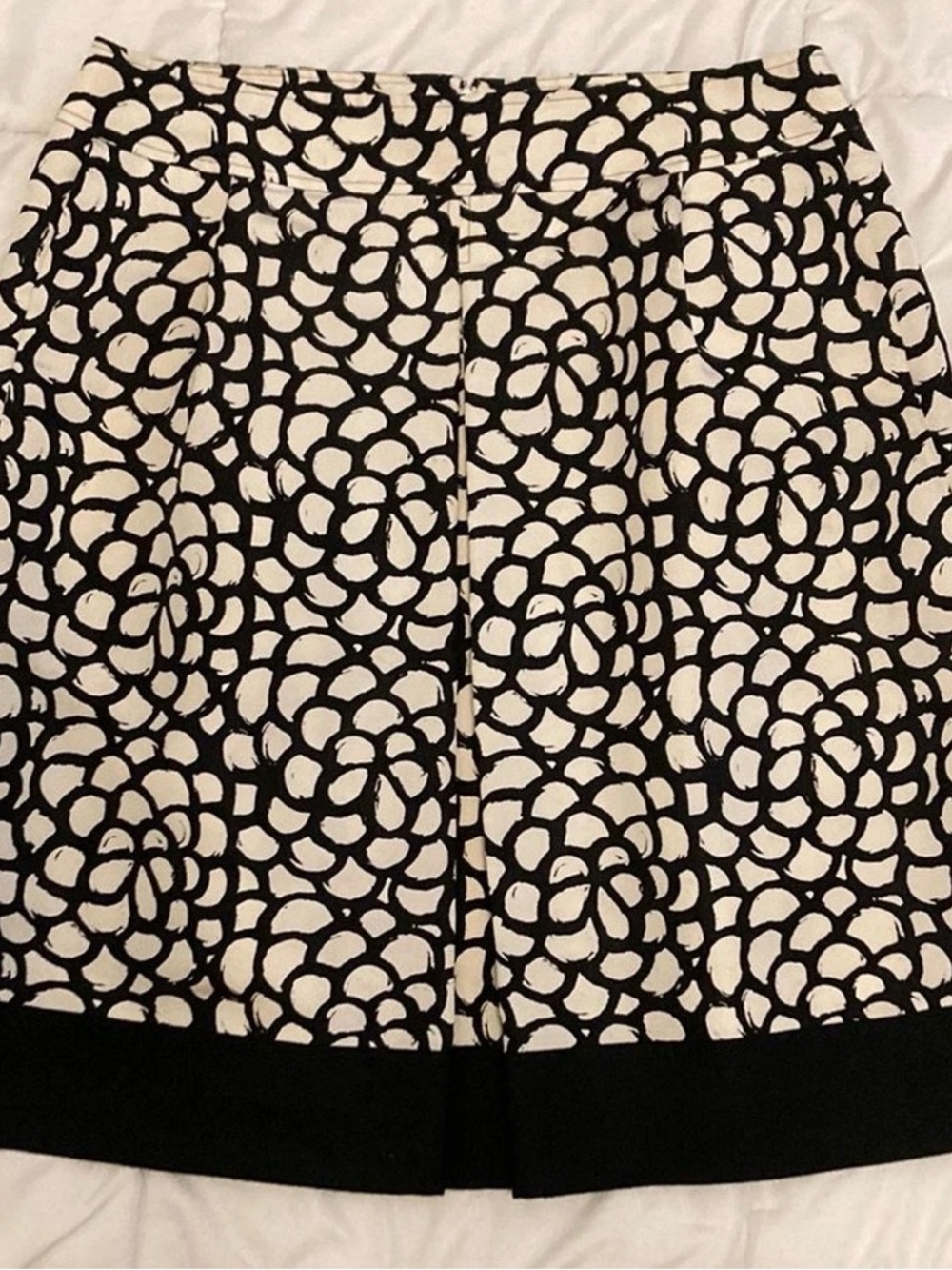 Oscar de la Renta Silk A-Line Pleated Black & White Printed Skirt, Size 12
